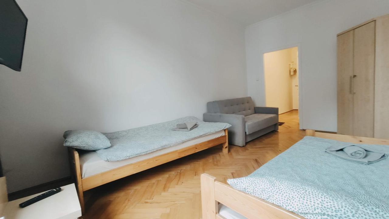 Florianska 10 By Homeprime Apartmán