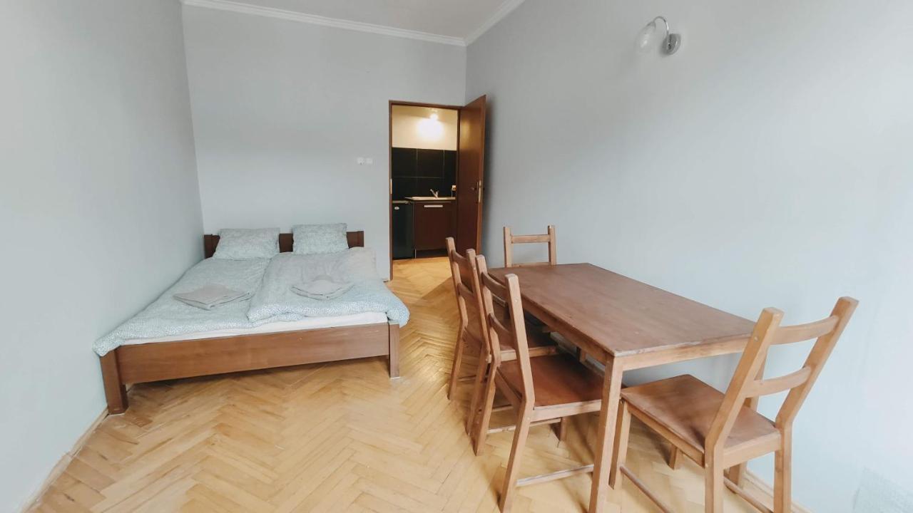 Florianska 10 By Homeprime Apartmán